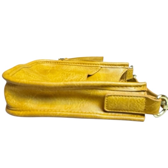 Yellow Leather Crossbody Bag - Picture 4 of 15